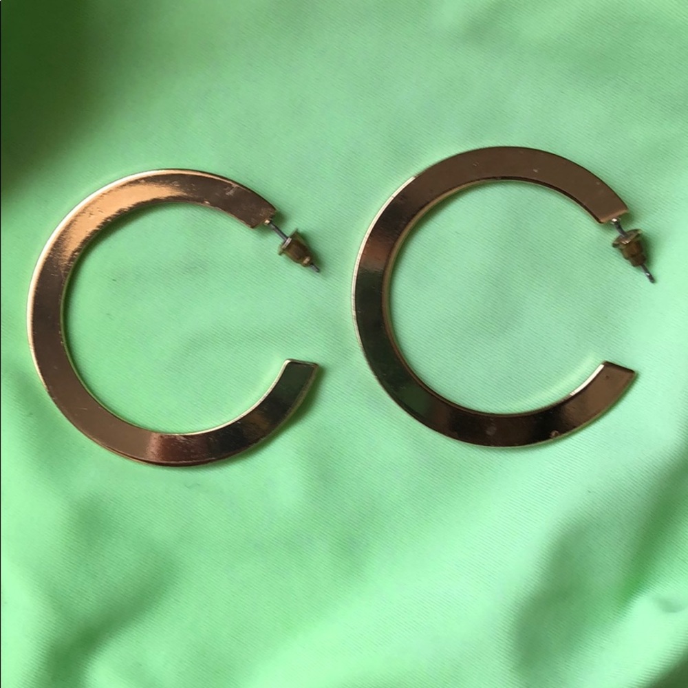 gold hoop earrings